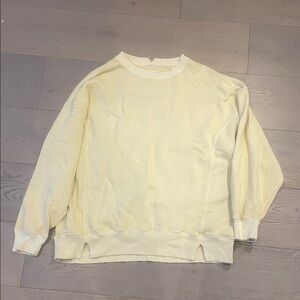 Aerie Women's Light Yellow Crewneck Sweater